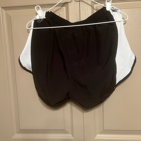 Puma Women's Black and White Athletic Shorts - Picture 2 of 9